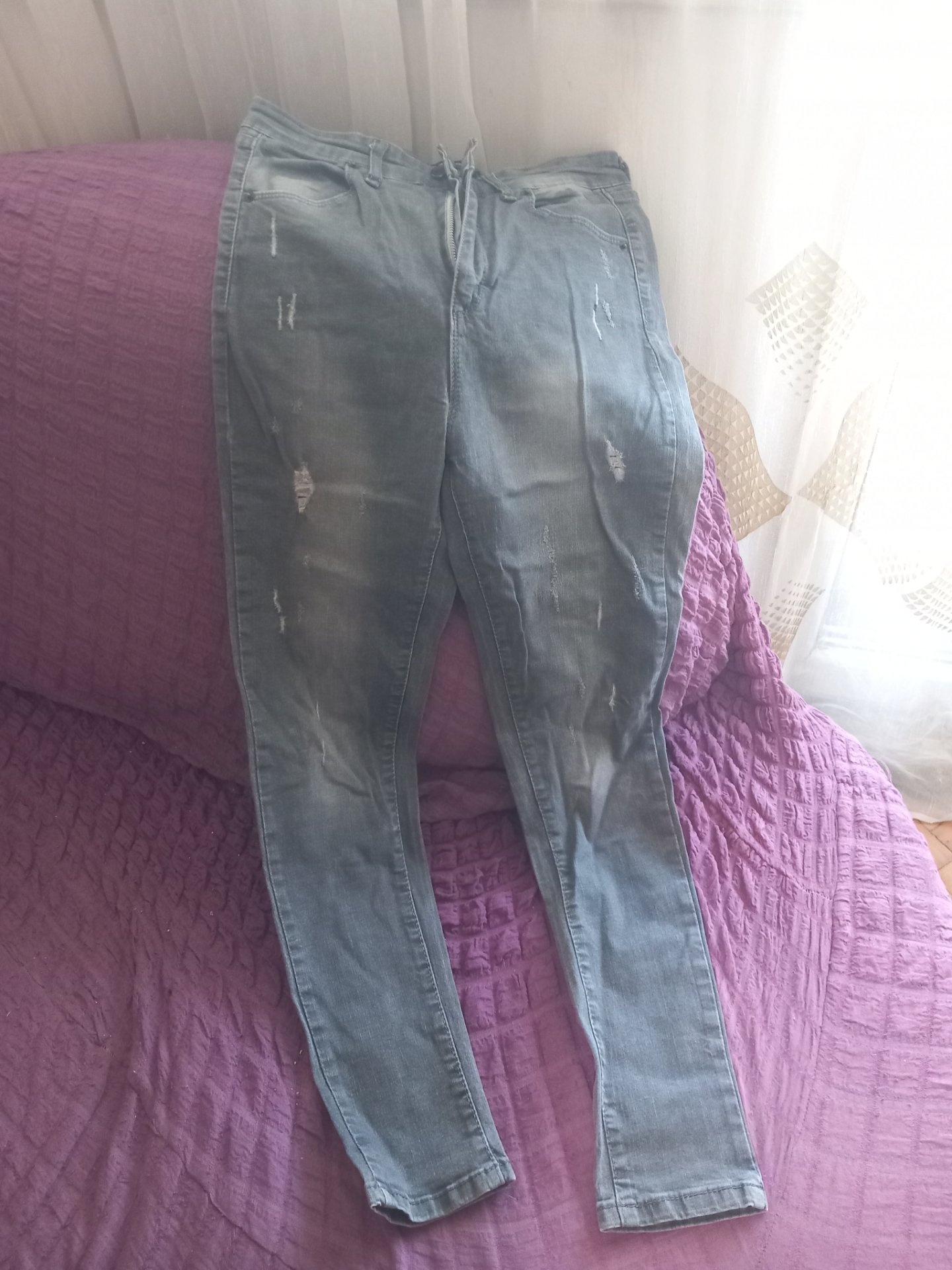 Ambar sivi skinati farmerki