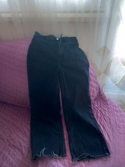 New Yorker zvonasti farmerki