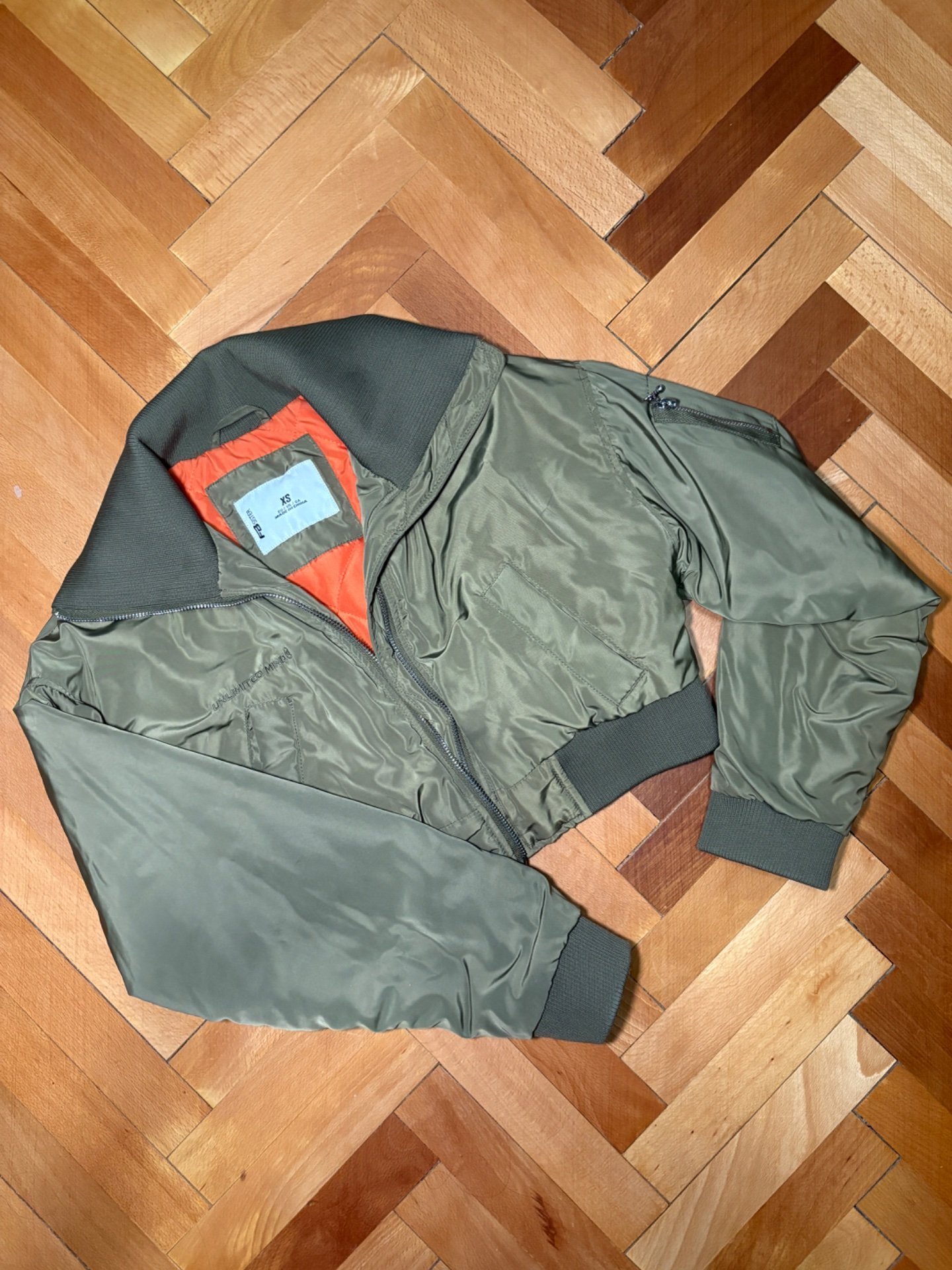 FBsister jacket