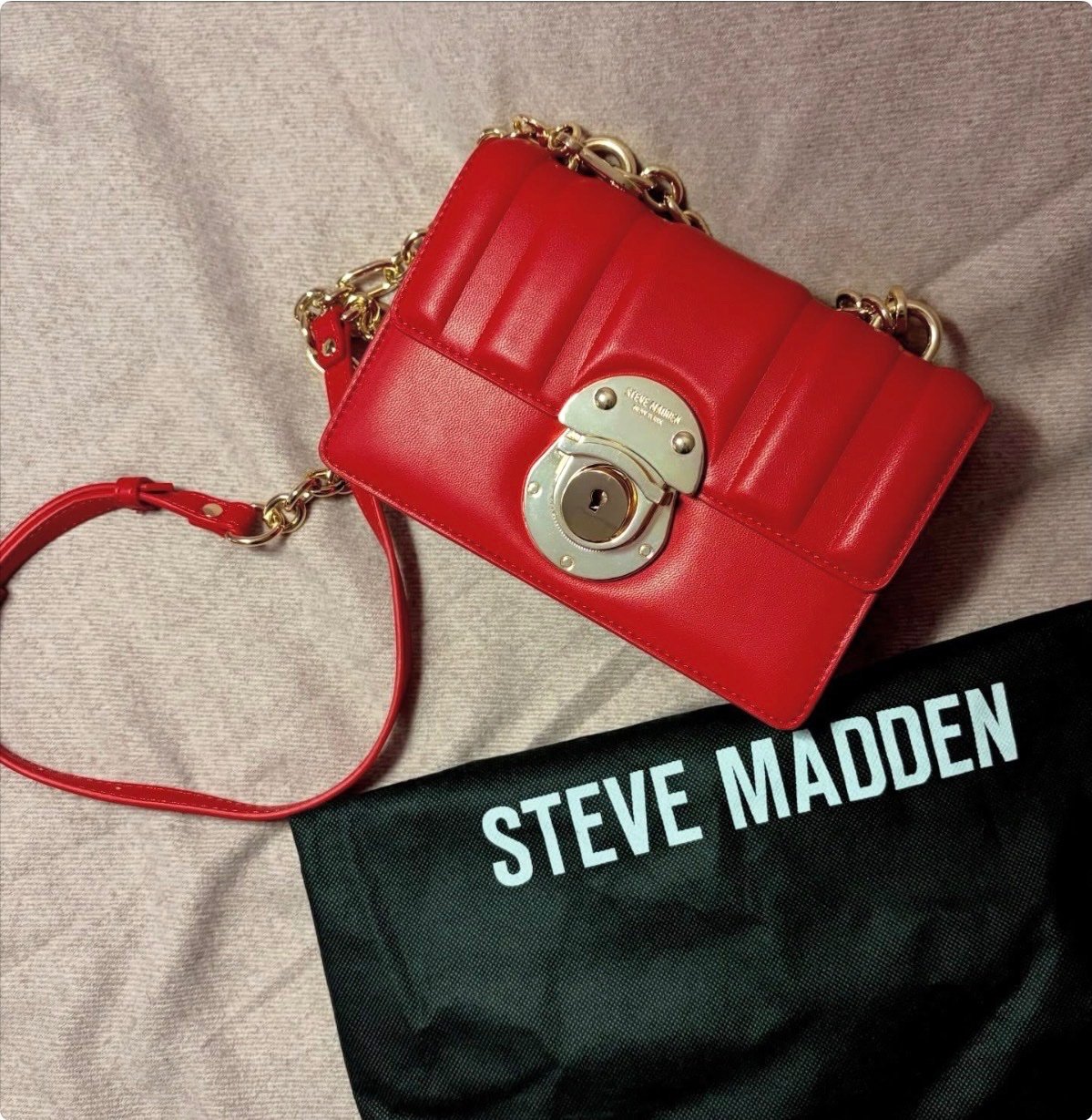 Steve Madden tasna