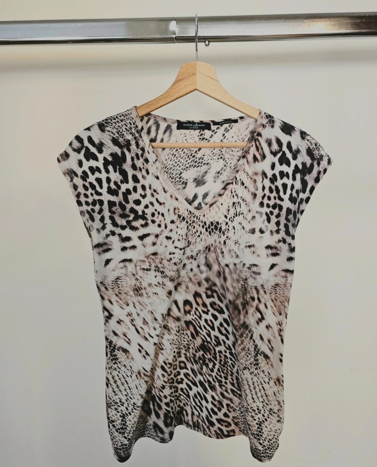 Guess Vintage Label  T-shirt