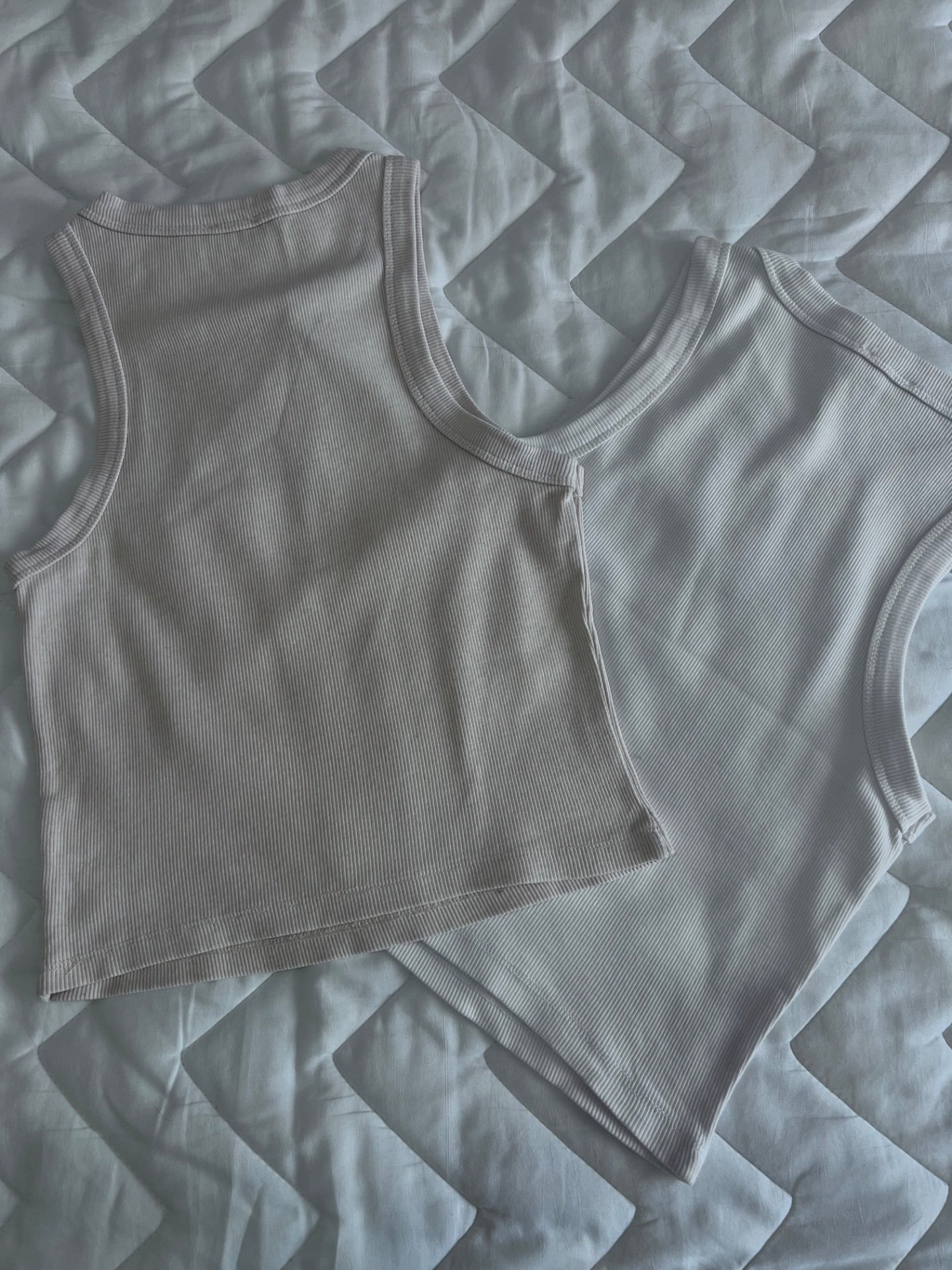 Маички (крем и бела) - 2