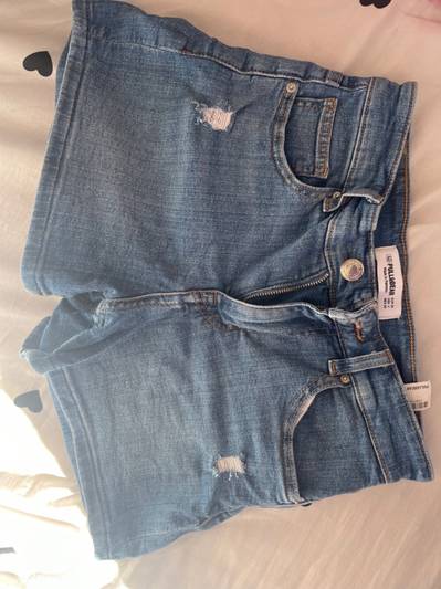 Pull and bear shorc