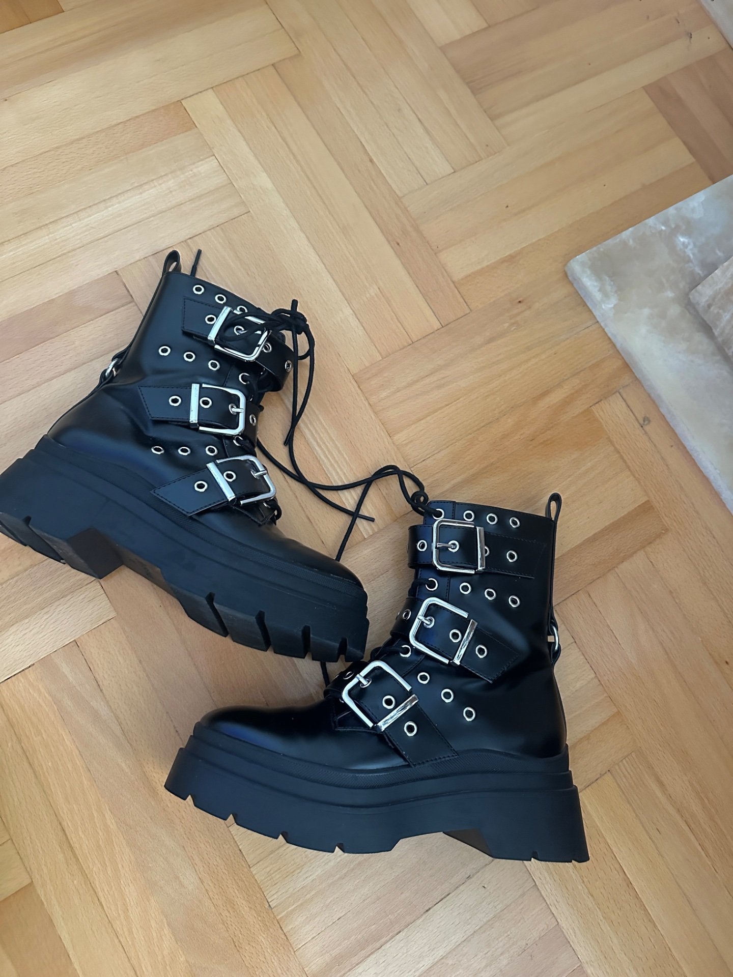 Bershka cizmi - 2