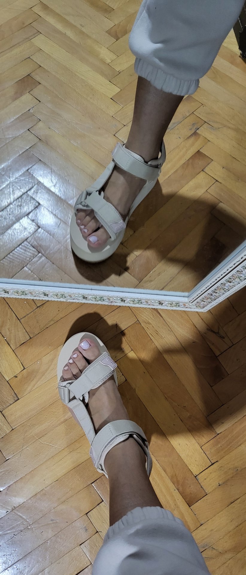 Сандали на платформа