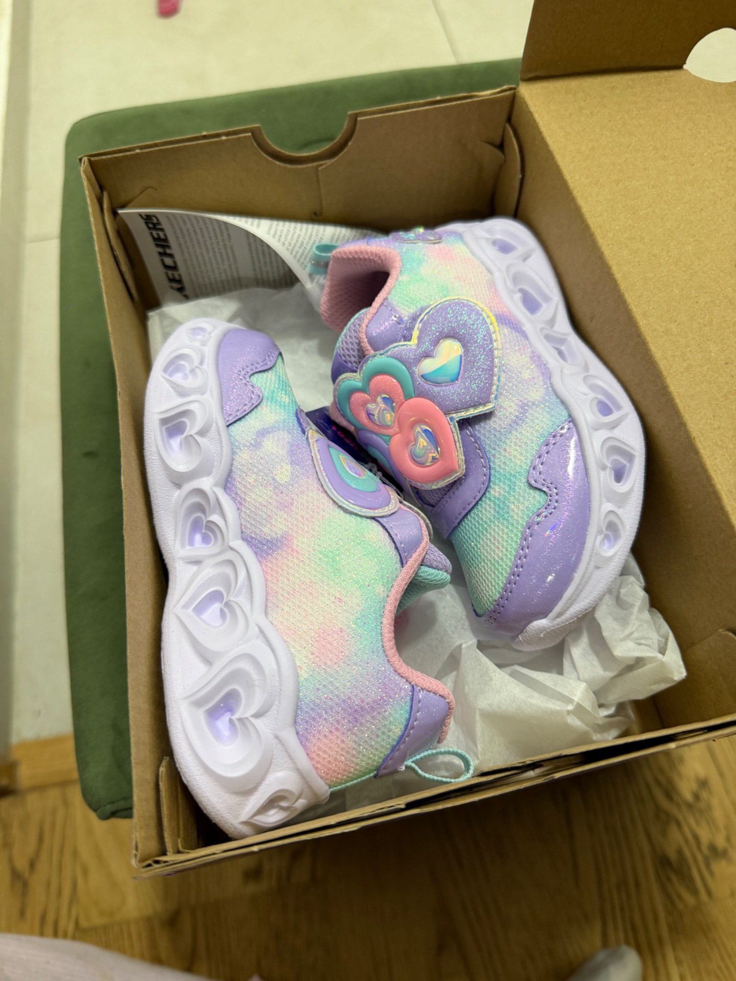 skechers