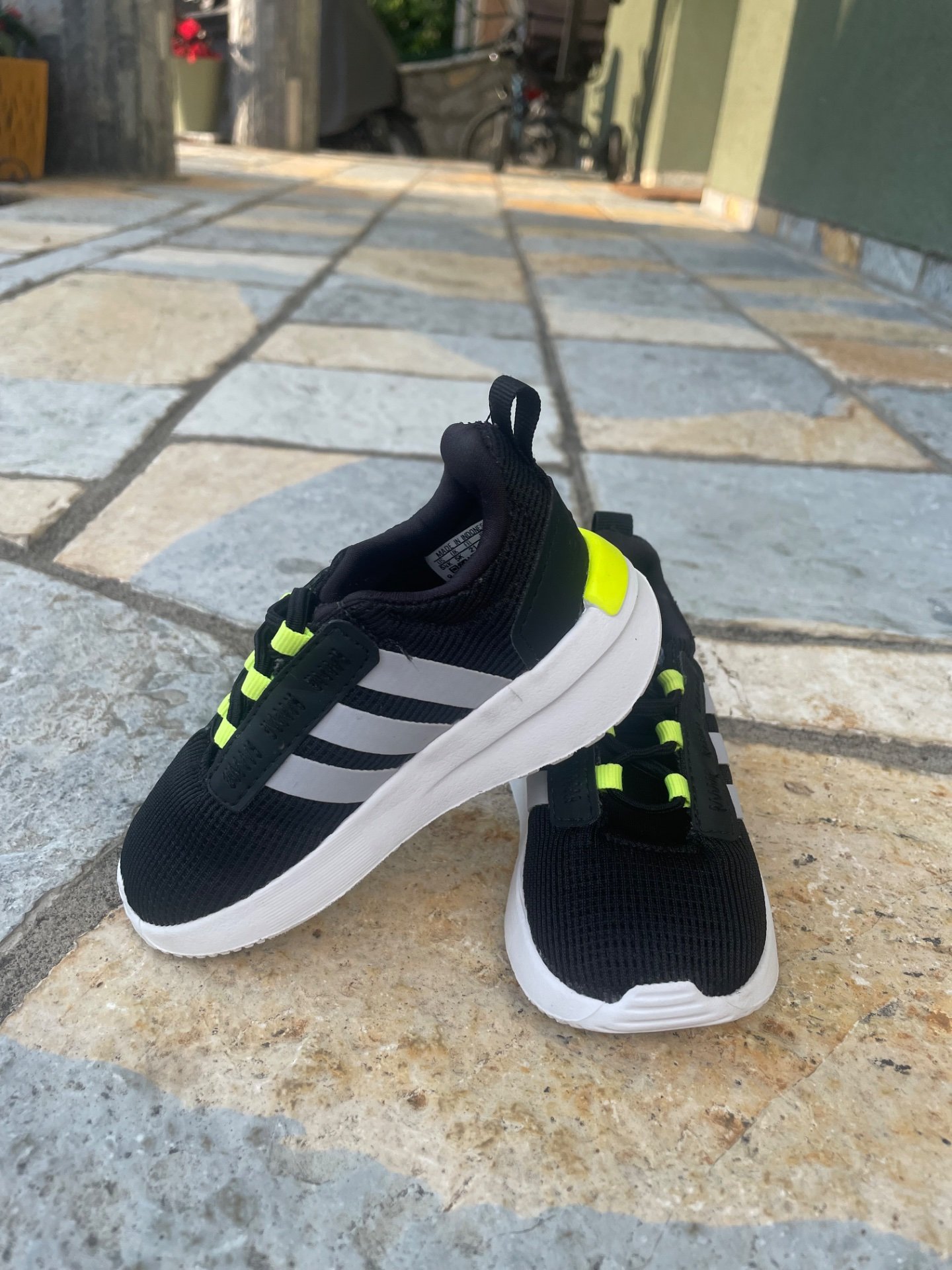 Adidas patiki