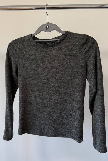 Siva bluza Calliope