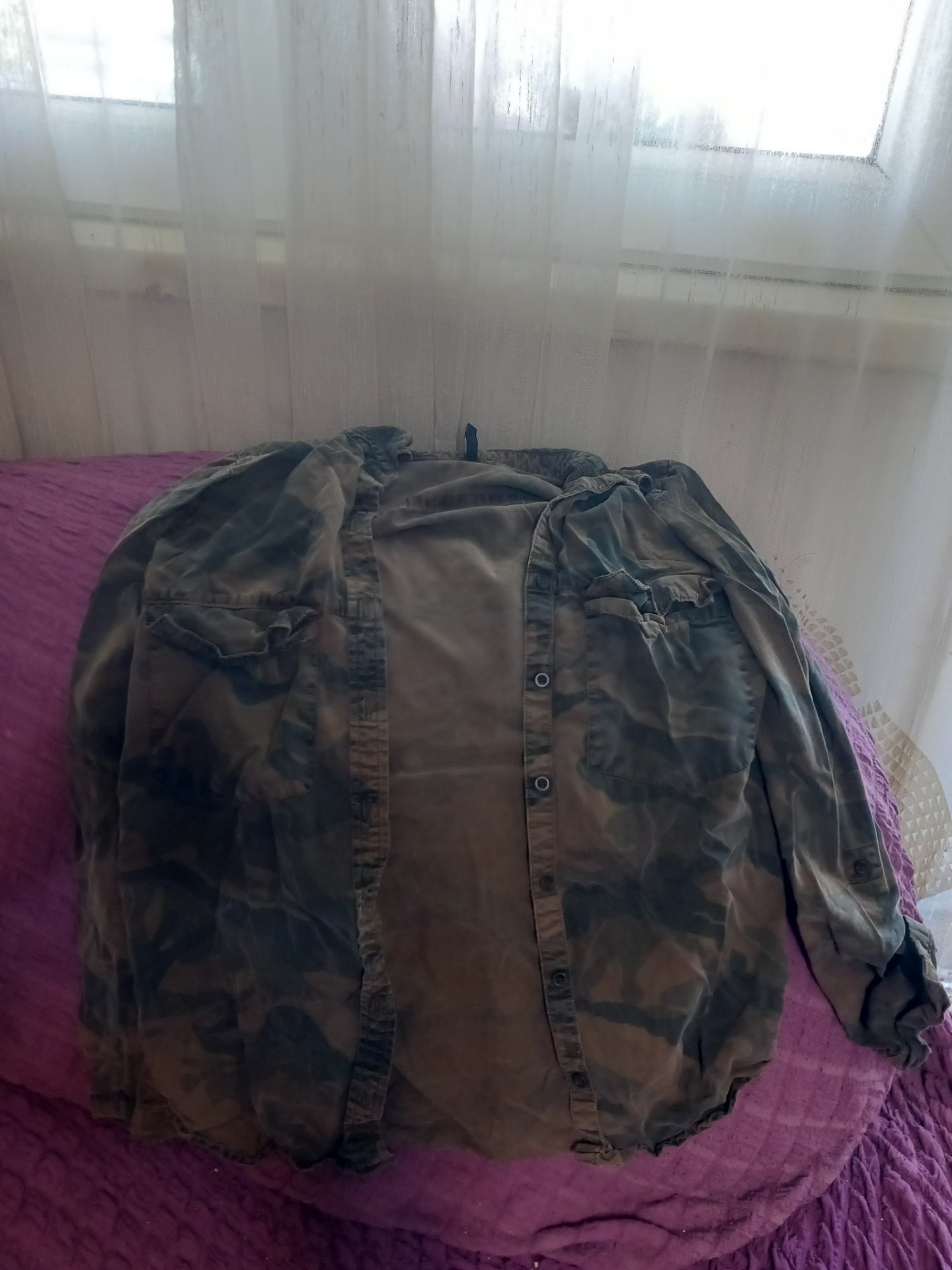 Stradivarius kosula vojnicka