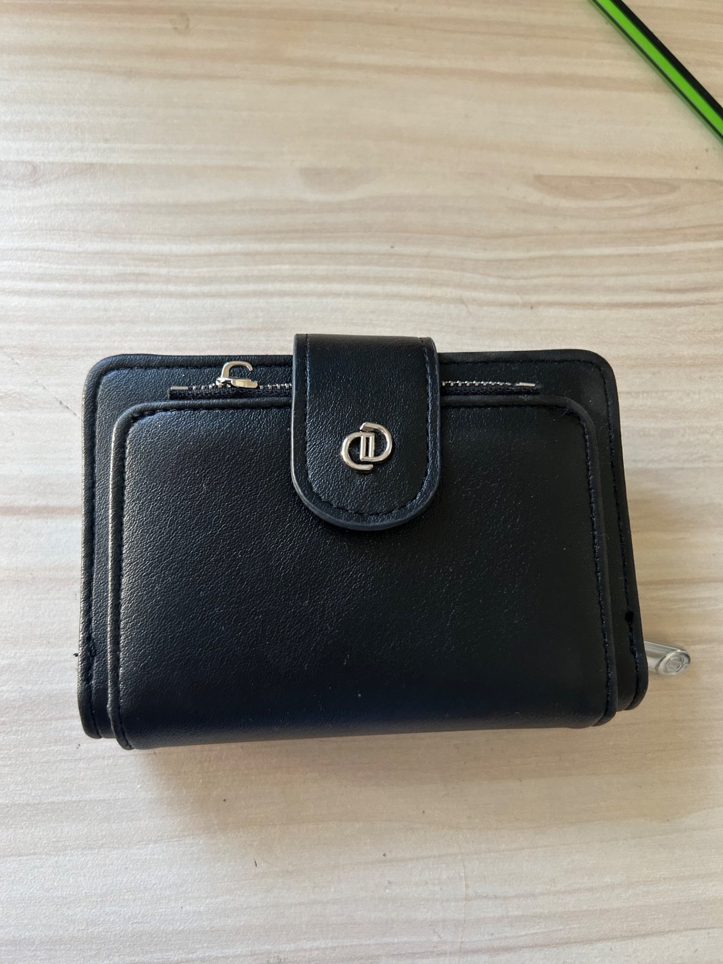 black wallet