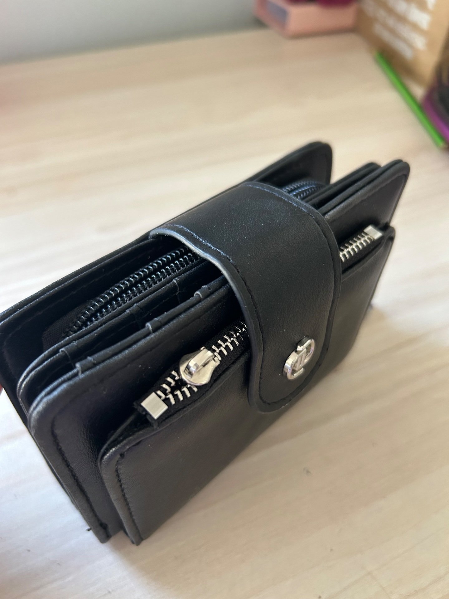 black wallet - 2
