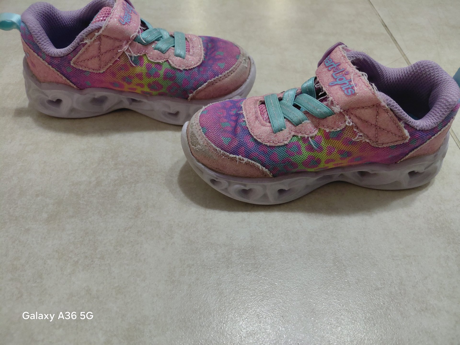 Skechers - 3