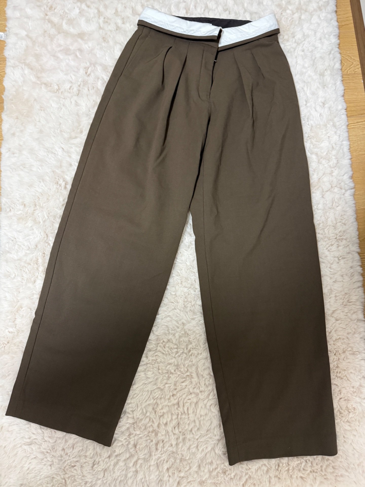 Pantaloni
