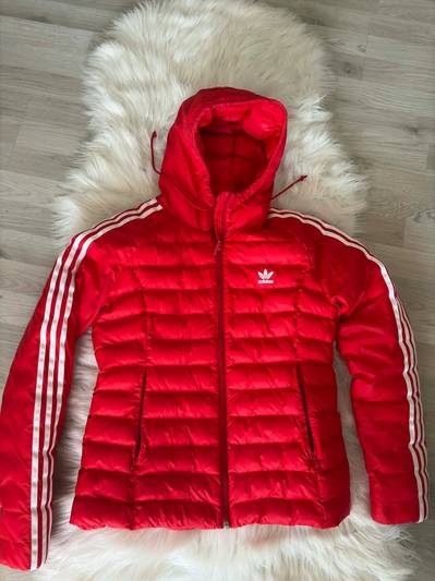 Adidas Jakna nova br 40