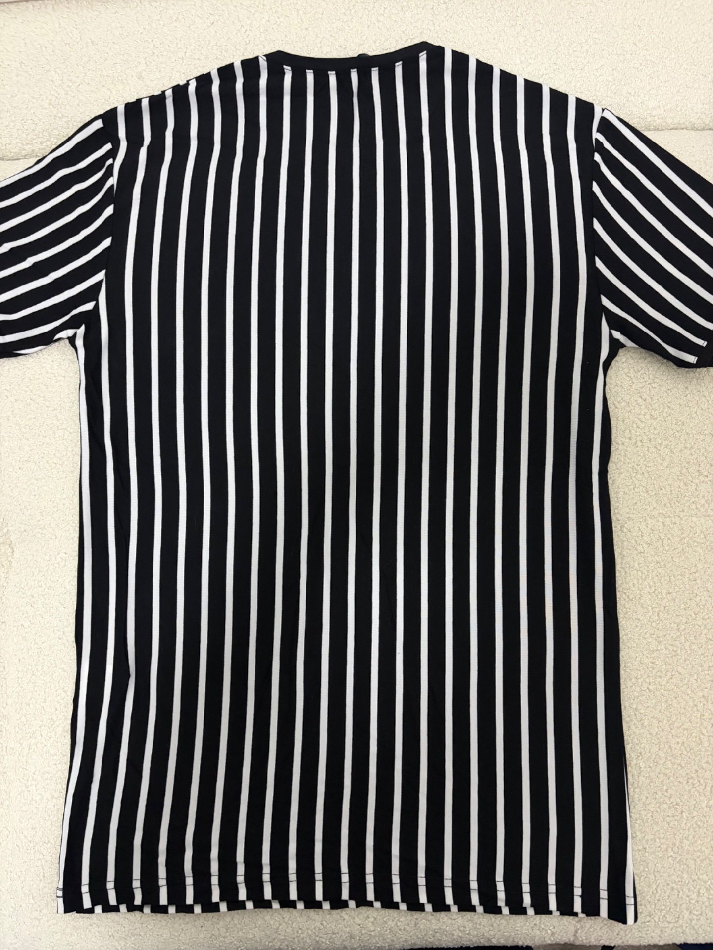 Црно бела маица - 3