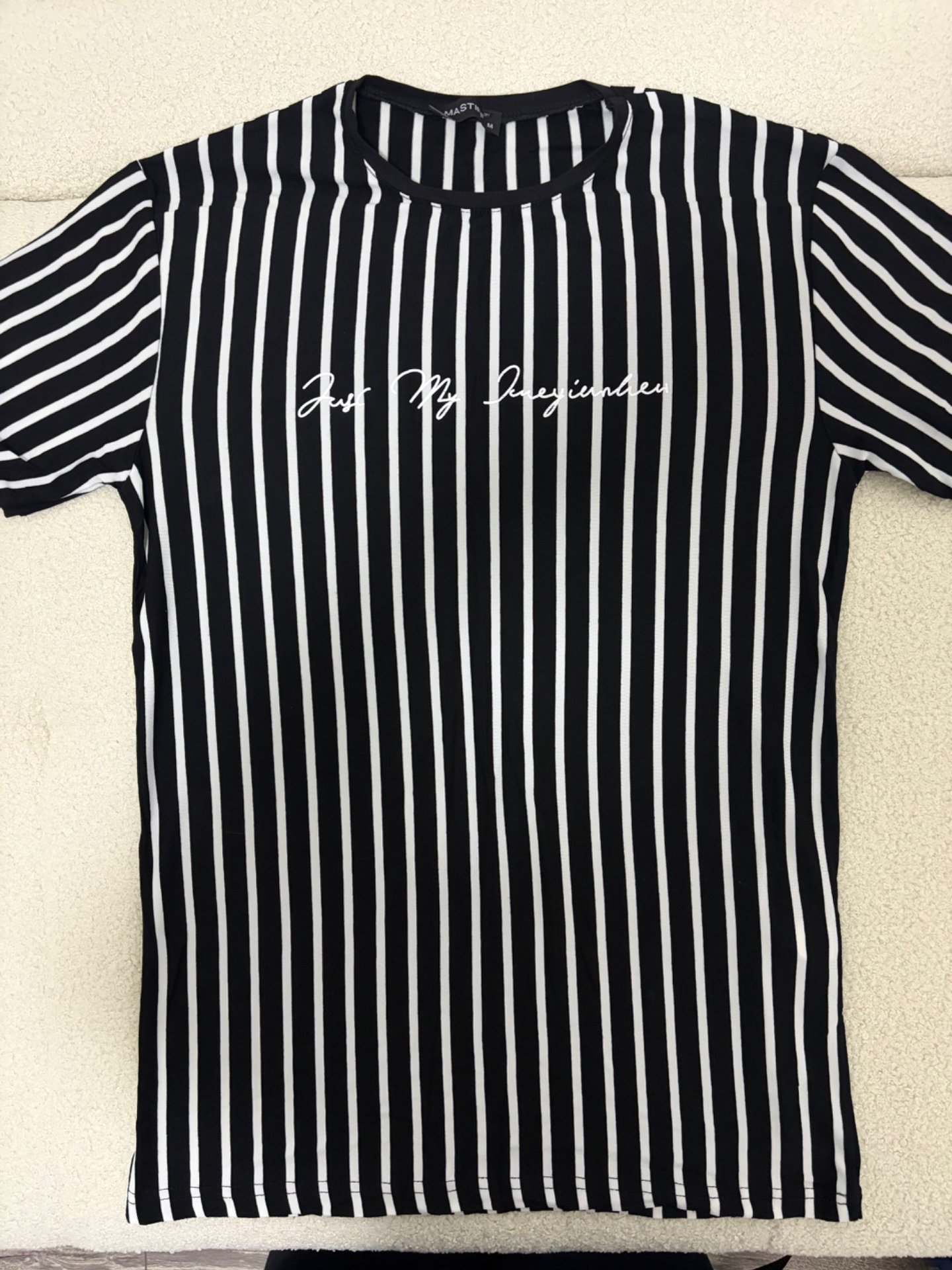 Црно бела маица