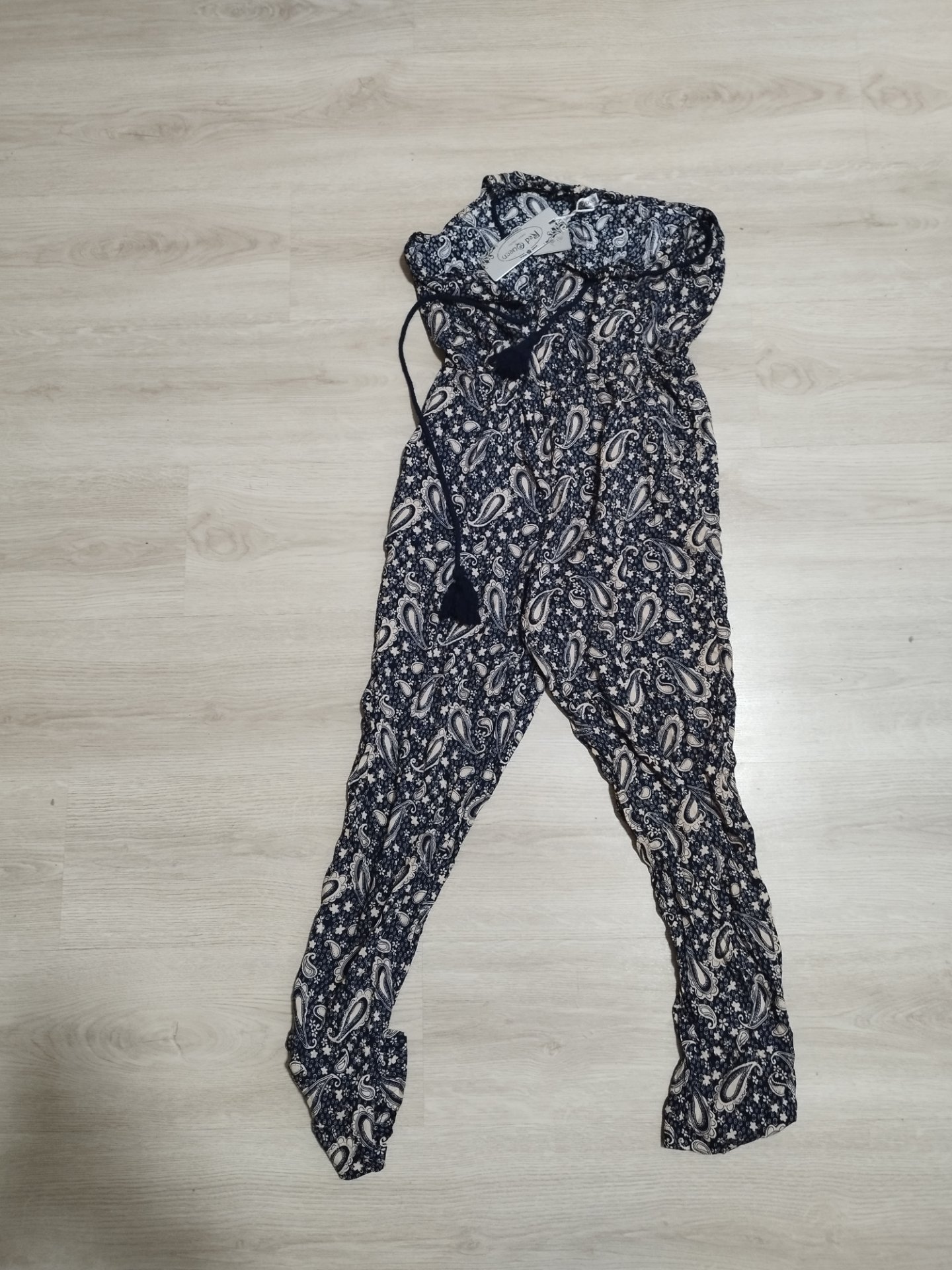 Pantaloni celosni