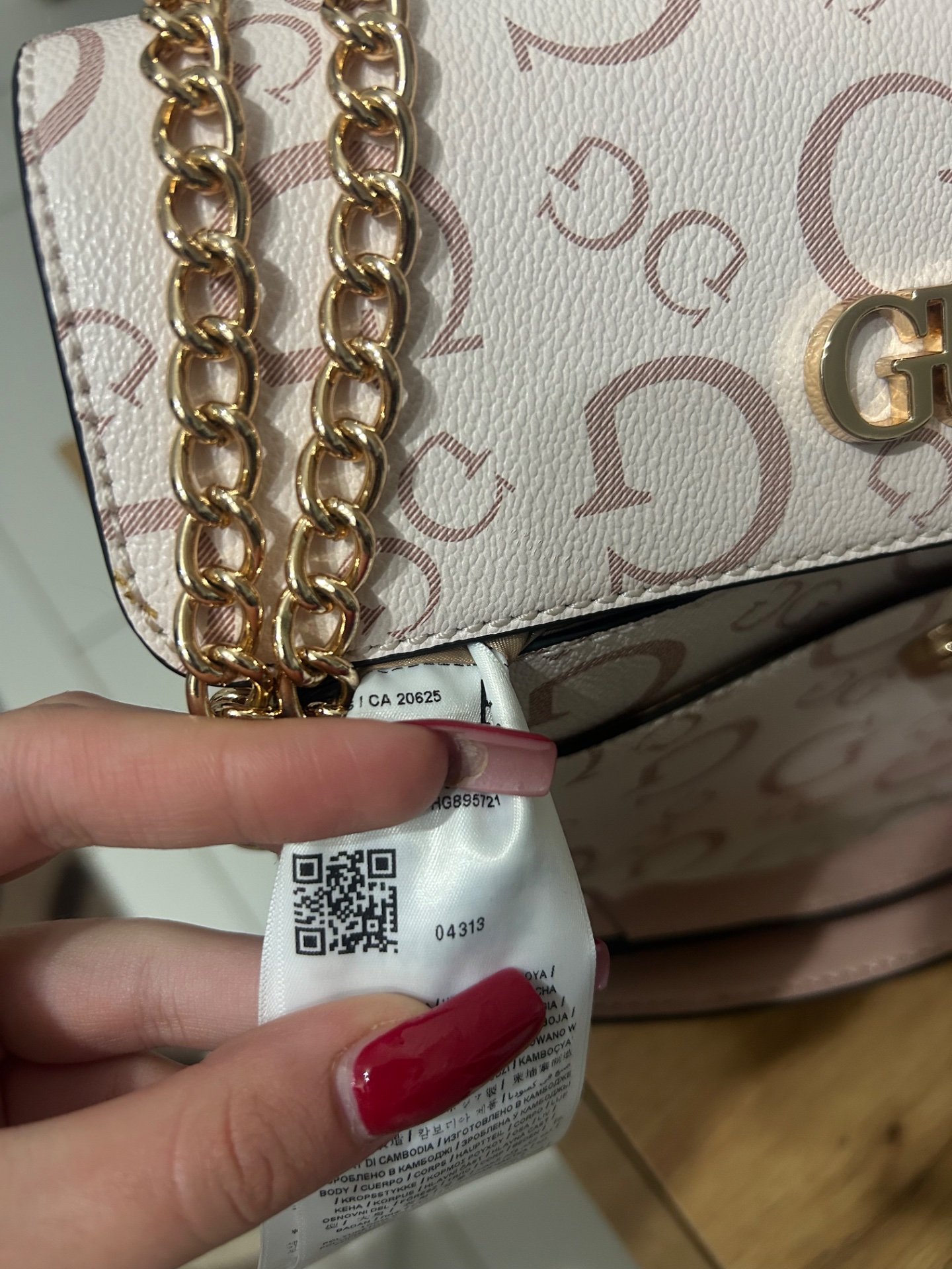 GUESS чанта - 4