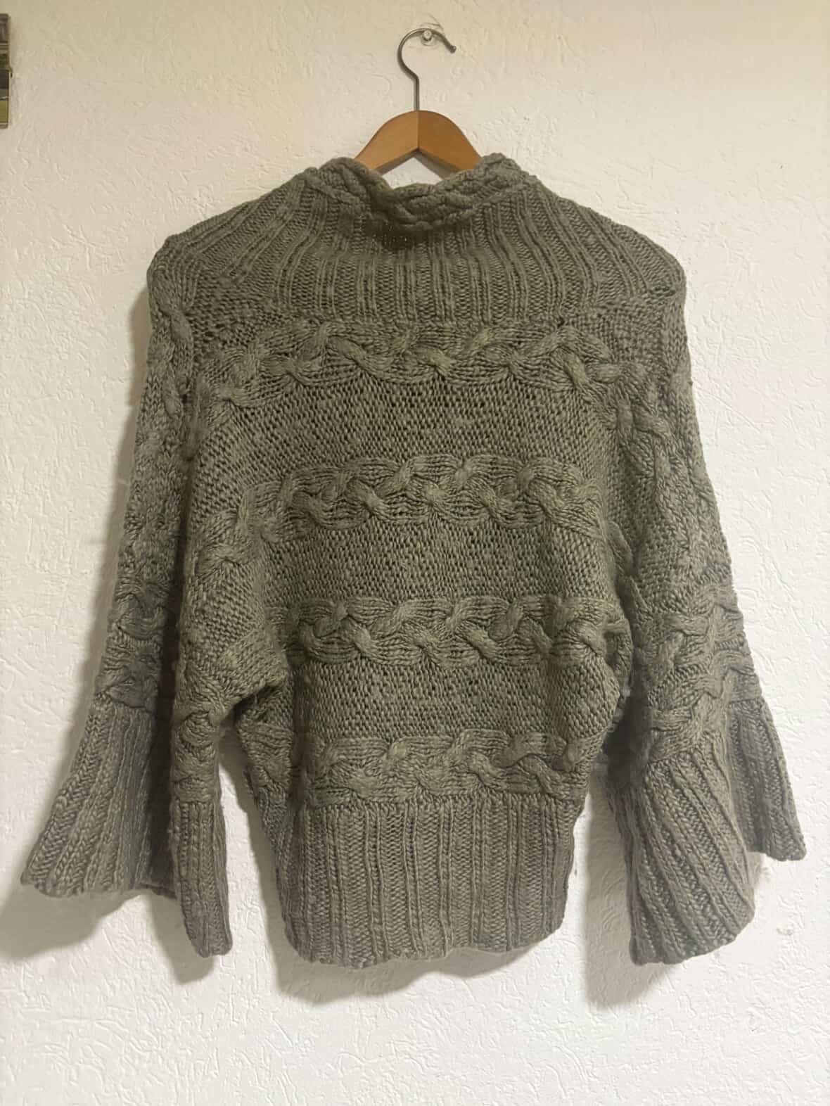 Џемпер - Манго 38 - 2