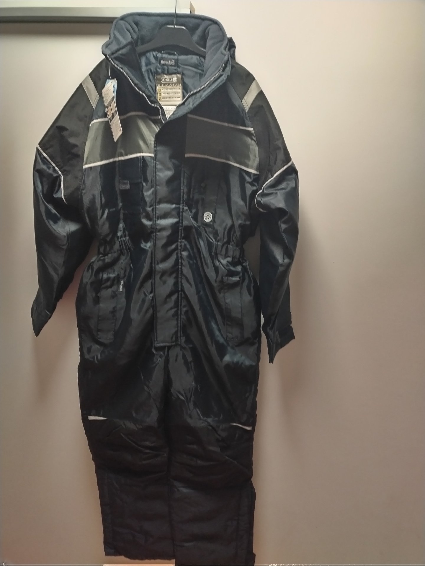 Skafandri i rakavici - 4