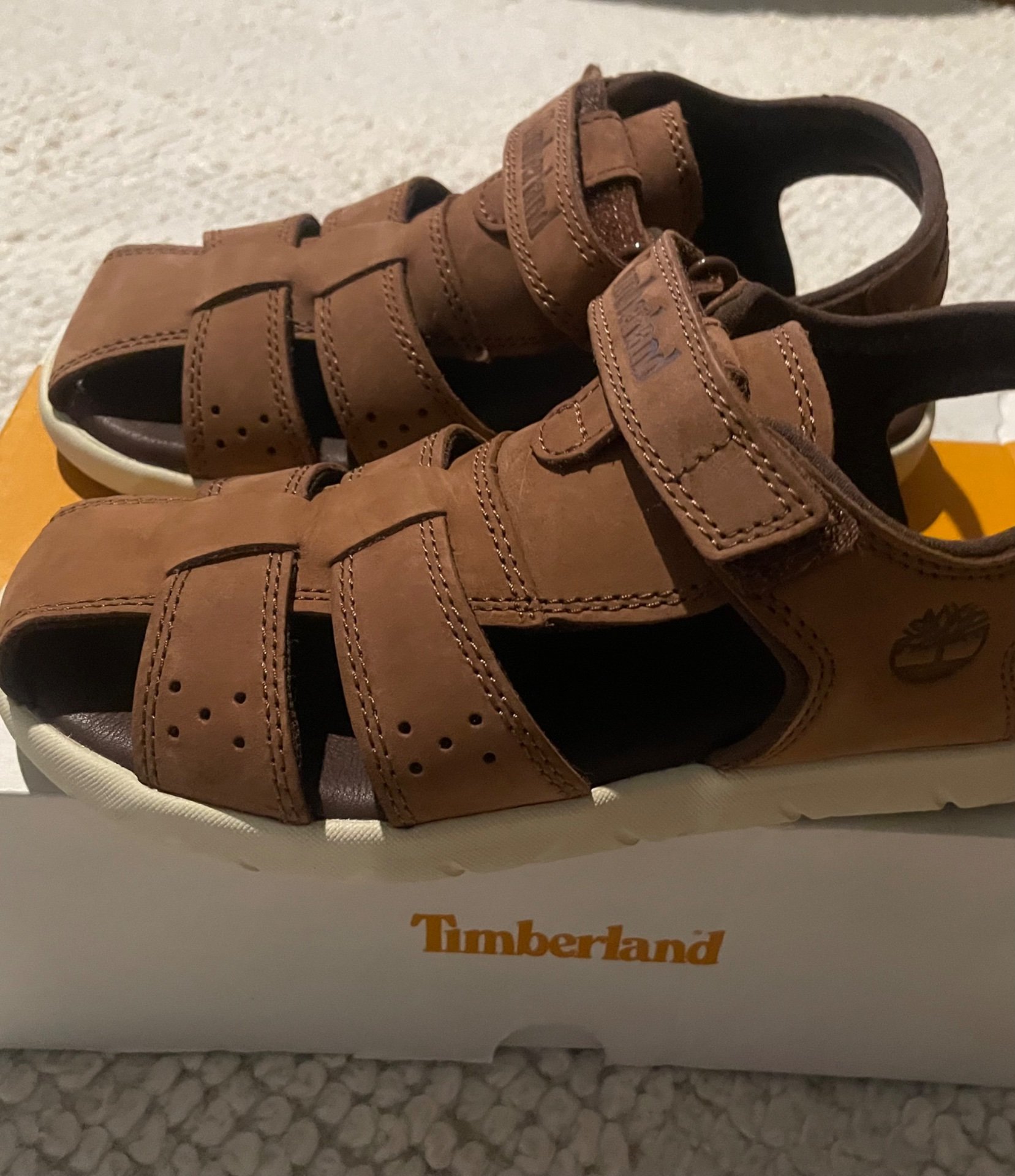 Нови Timberland сандали со подарок