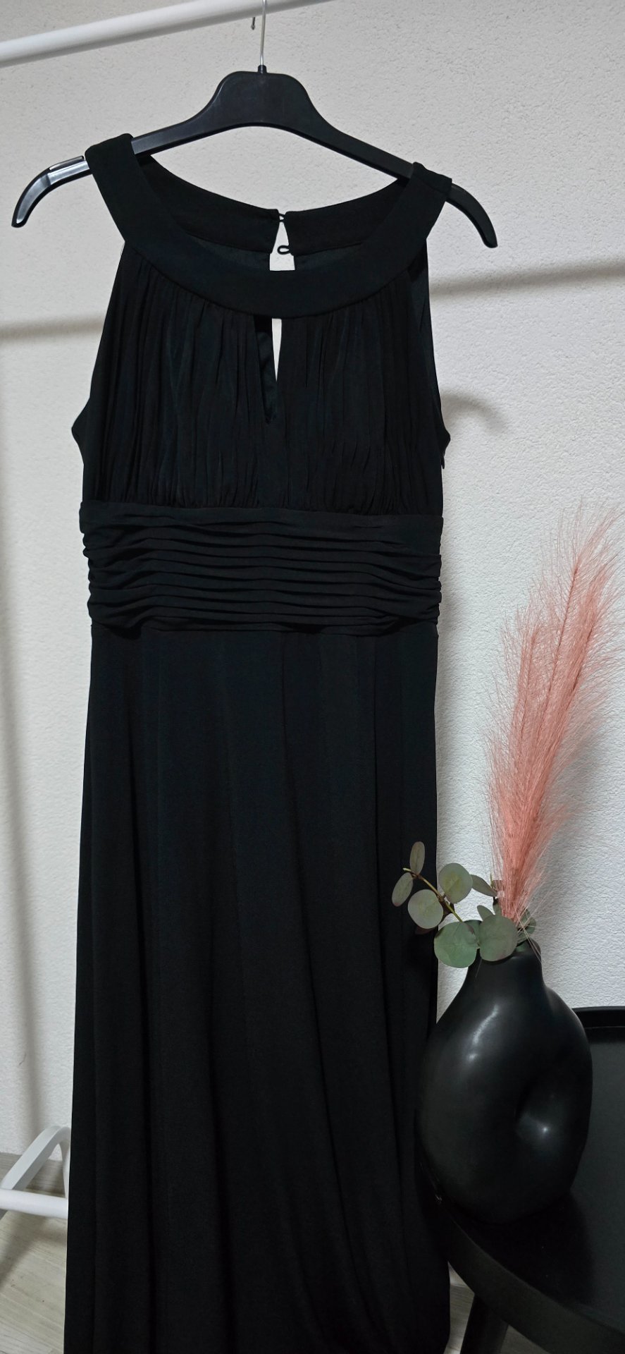 Black gown - 2