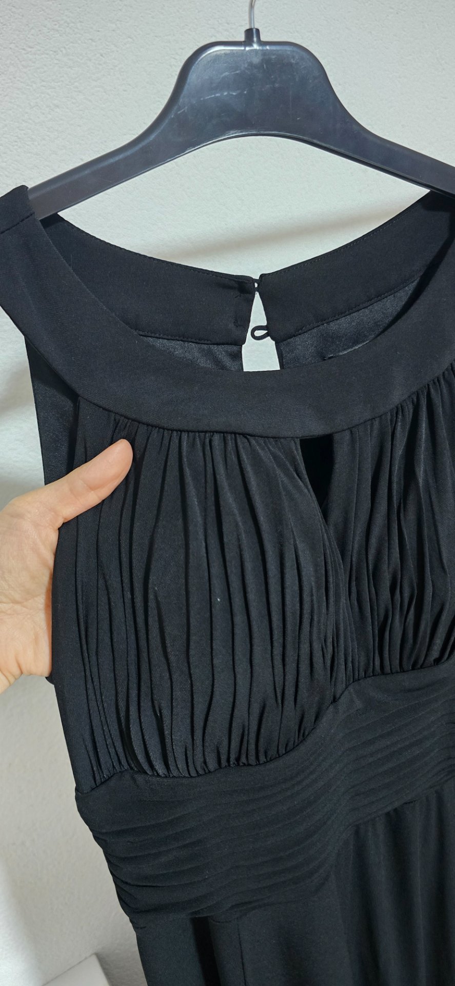 Black gown - 4