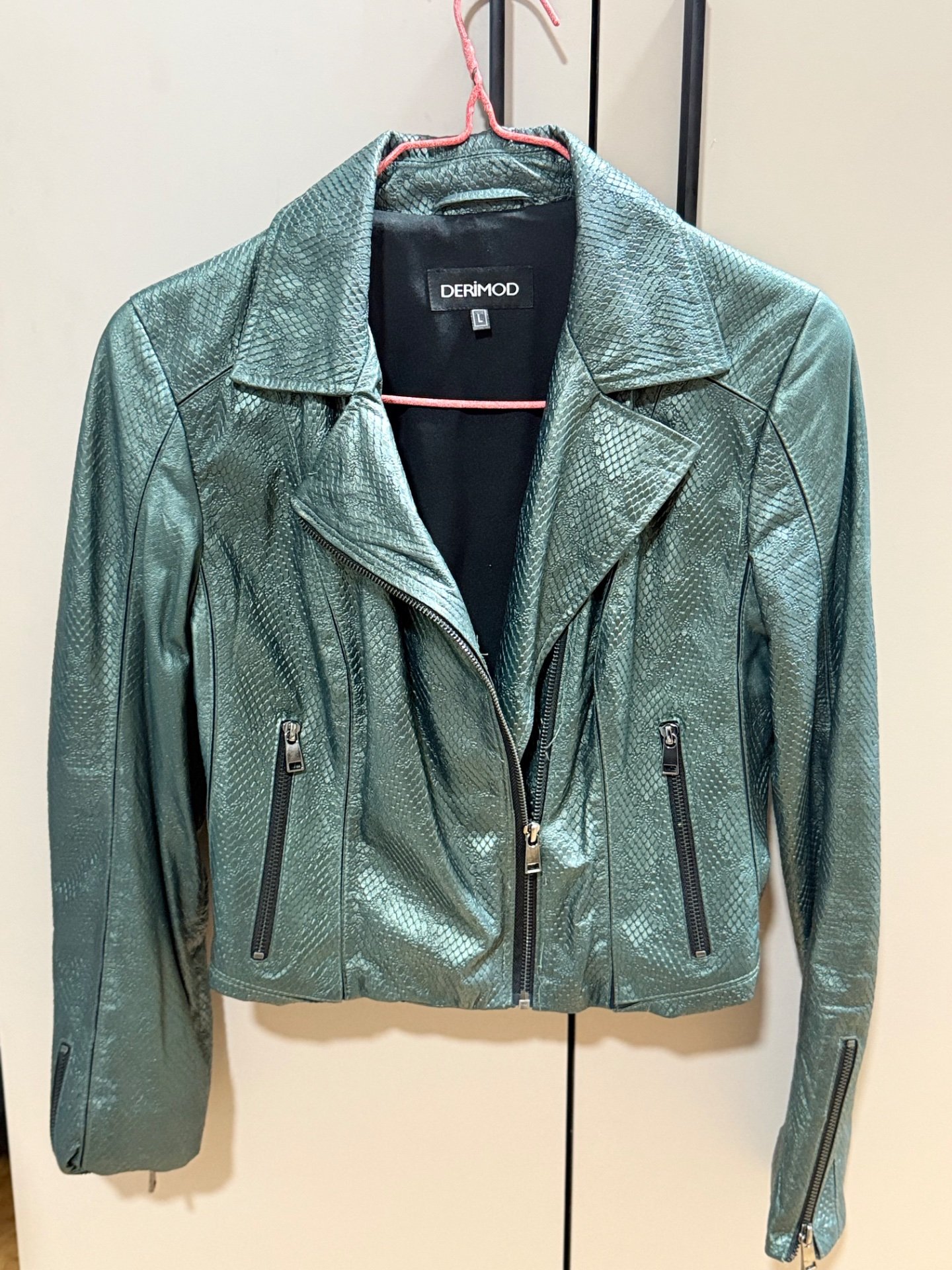 Кожна јакна