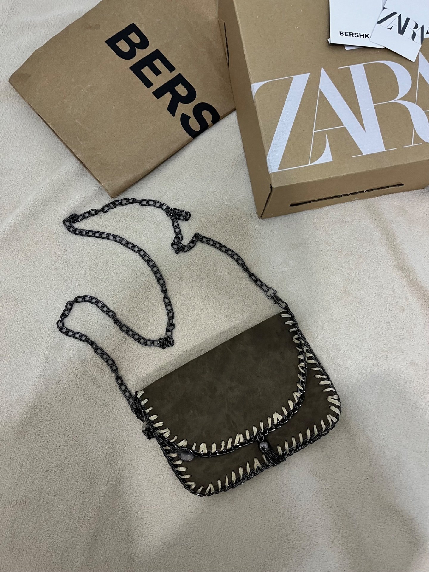 Stella McCartney tasna