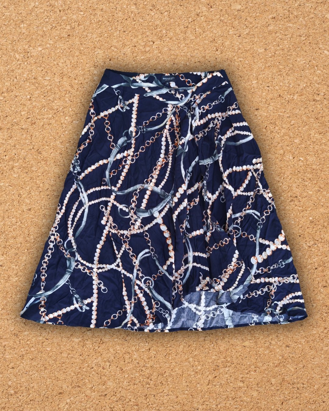 Елегантно миди здолниште