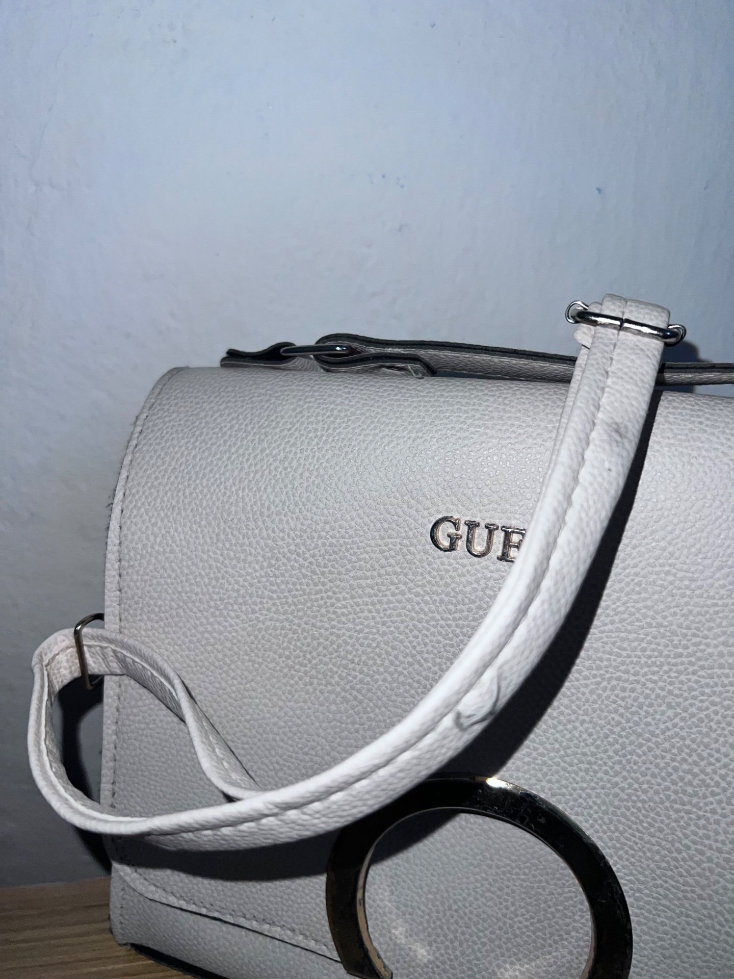 Guess чанта - 3