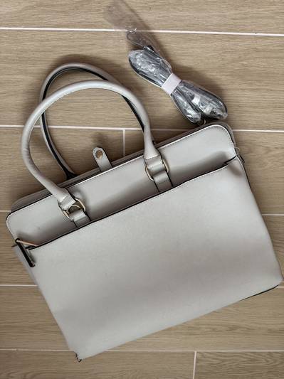 Чанта за лаптоп