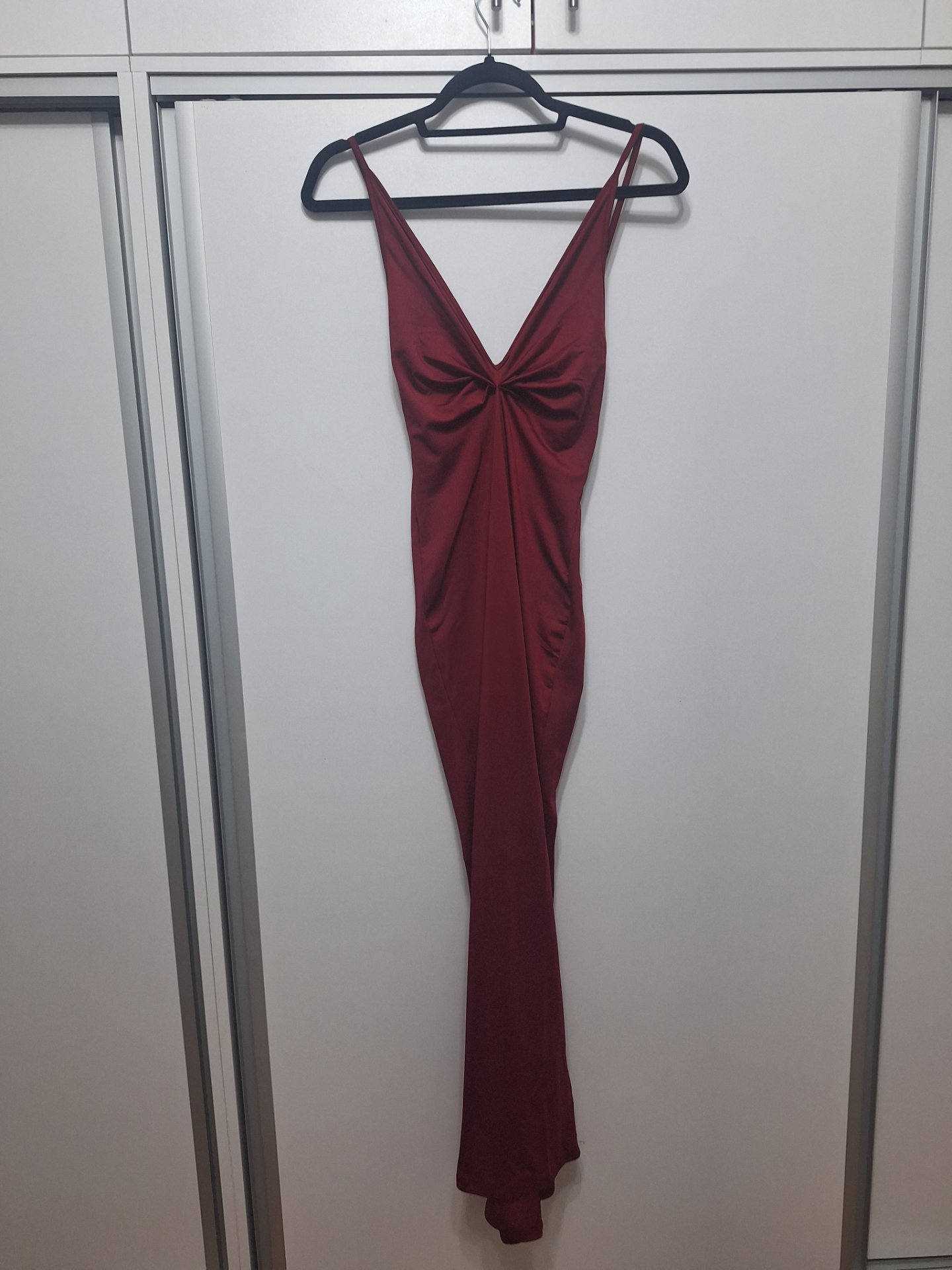 Елегантен фустан