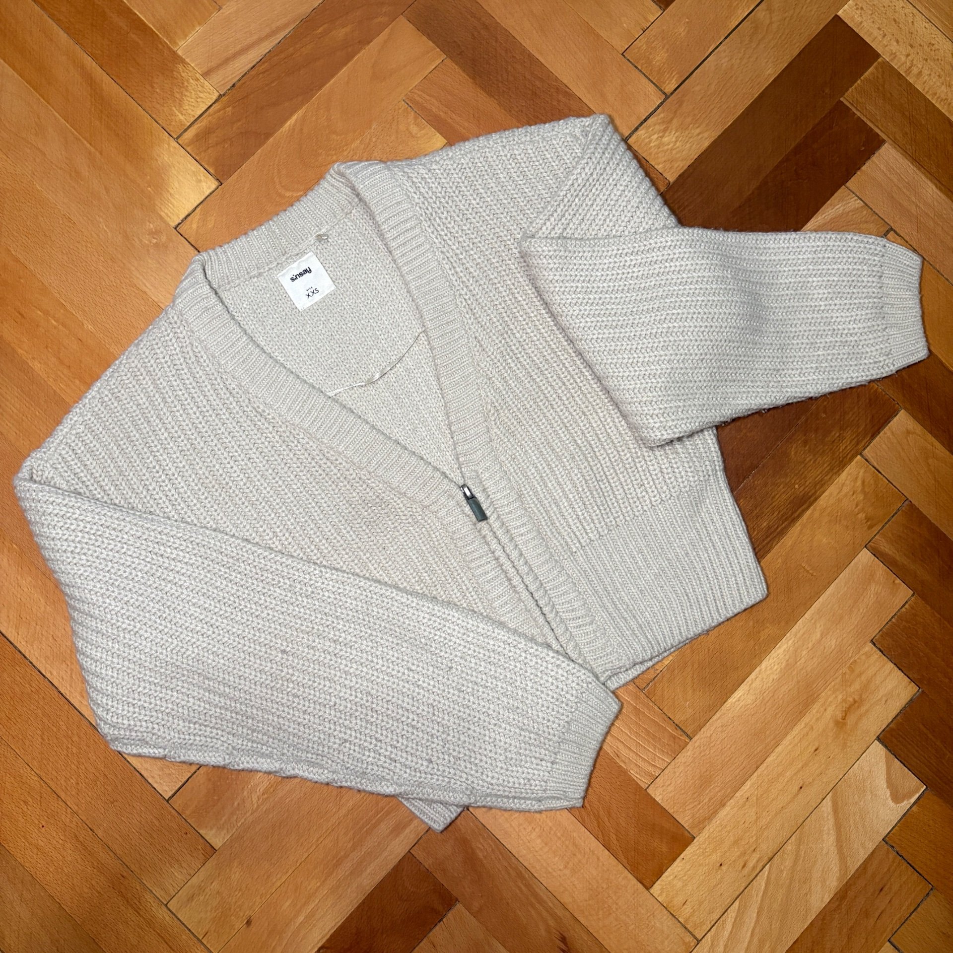 Sinsay sweater