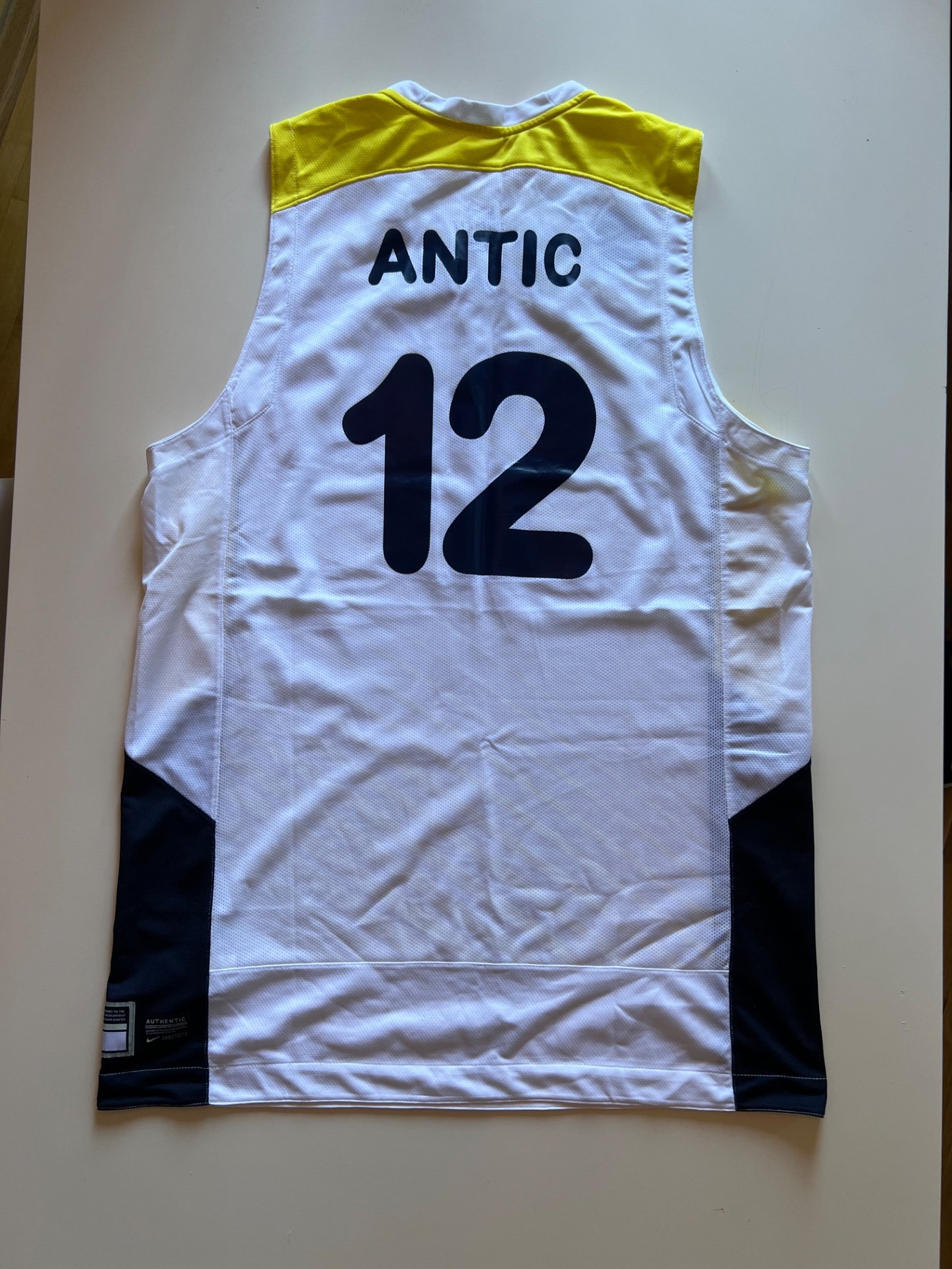 NIKE FENERBAHCE (PERO ANTIČ) - 2