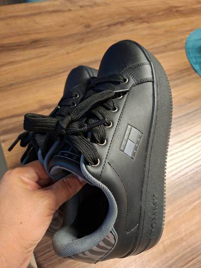 Tommy br.40