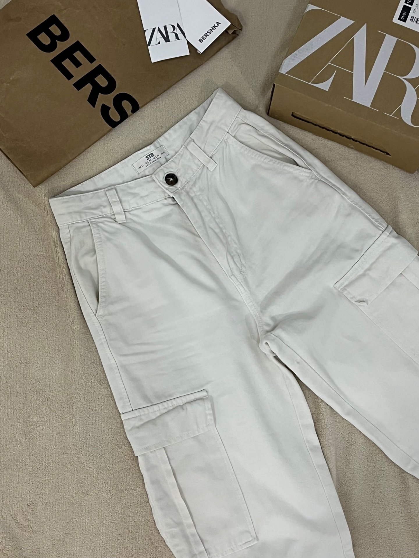 Stradivarius cargo pantaloni