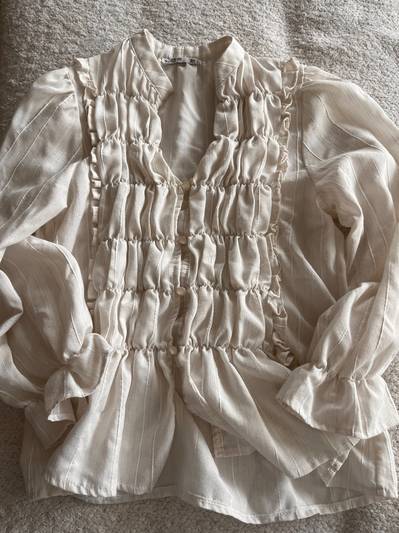 Пролетна кошула