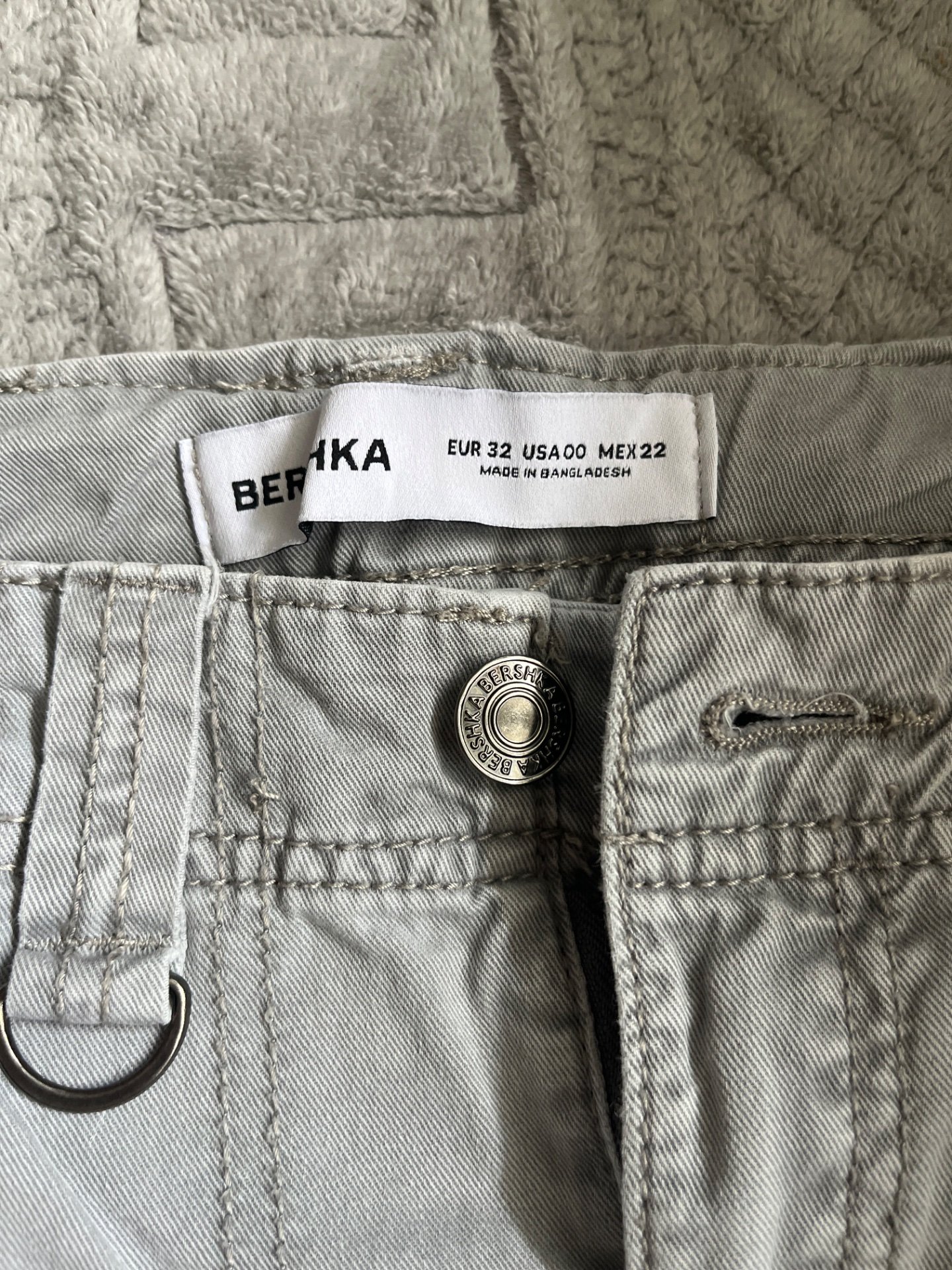 Bershka 32 farmerki