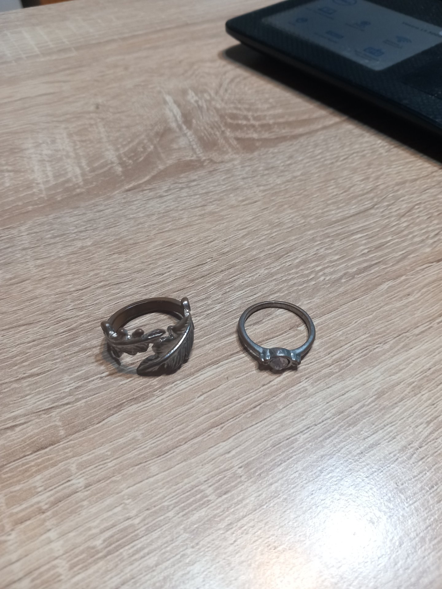 Fiore dva srebreni prstena broj 8