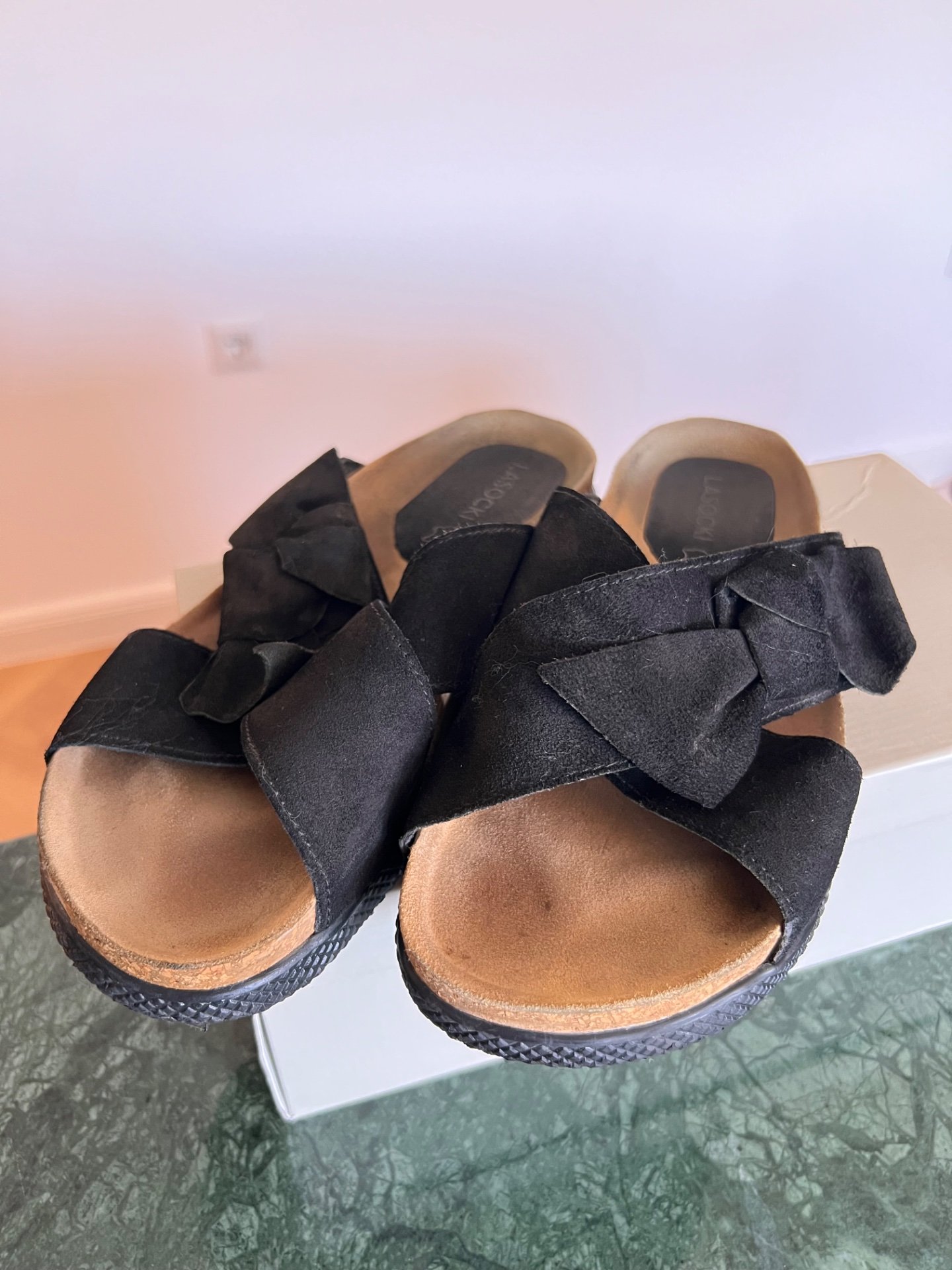 Кожни ниски Lasocki 38