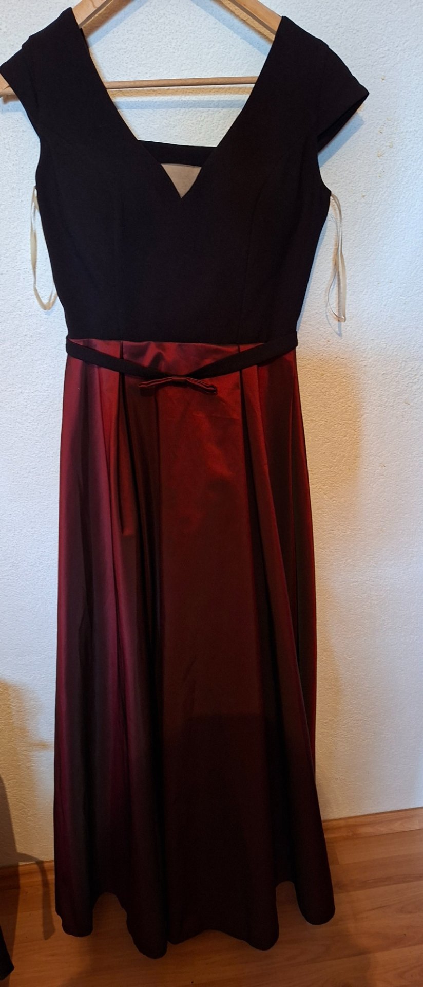 Свечен фустан 38