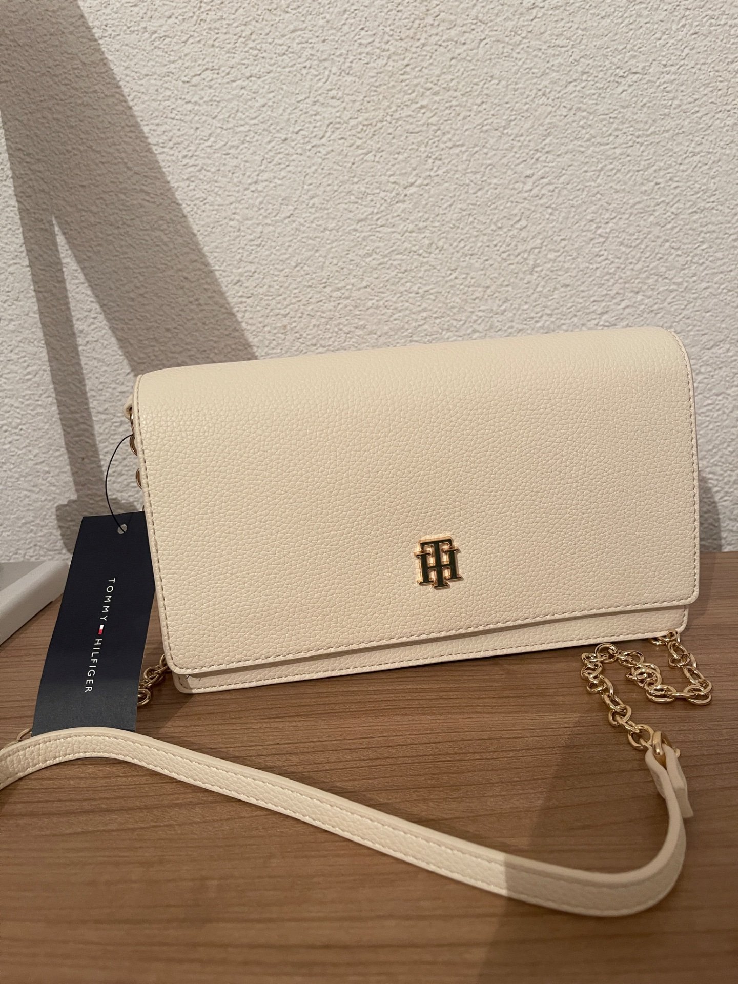 Tommy Hilfiger Tasna - 3